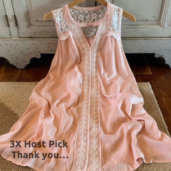 Figleaffashion Tops - 1 m🔴2/$25 SALE NWT Figleaffashion Boho layering